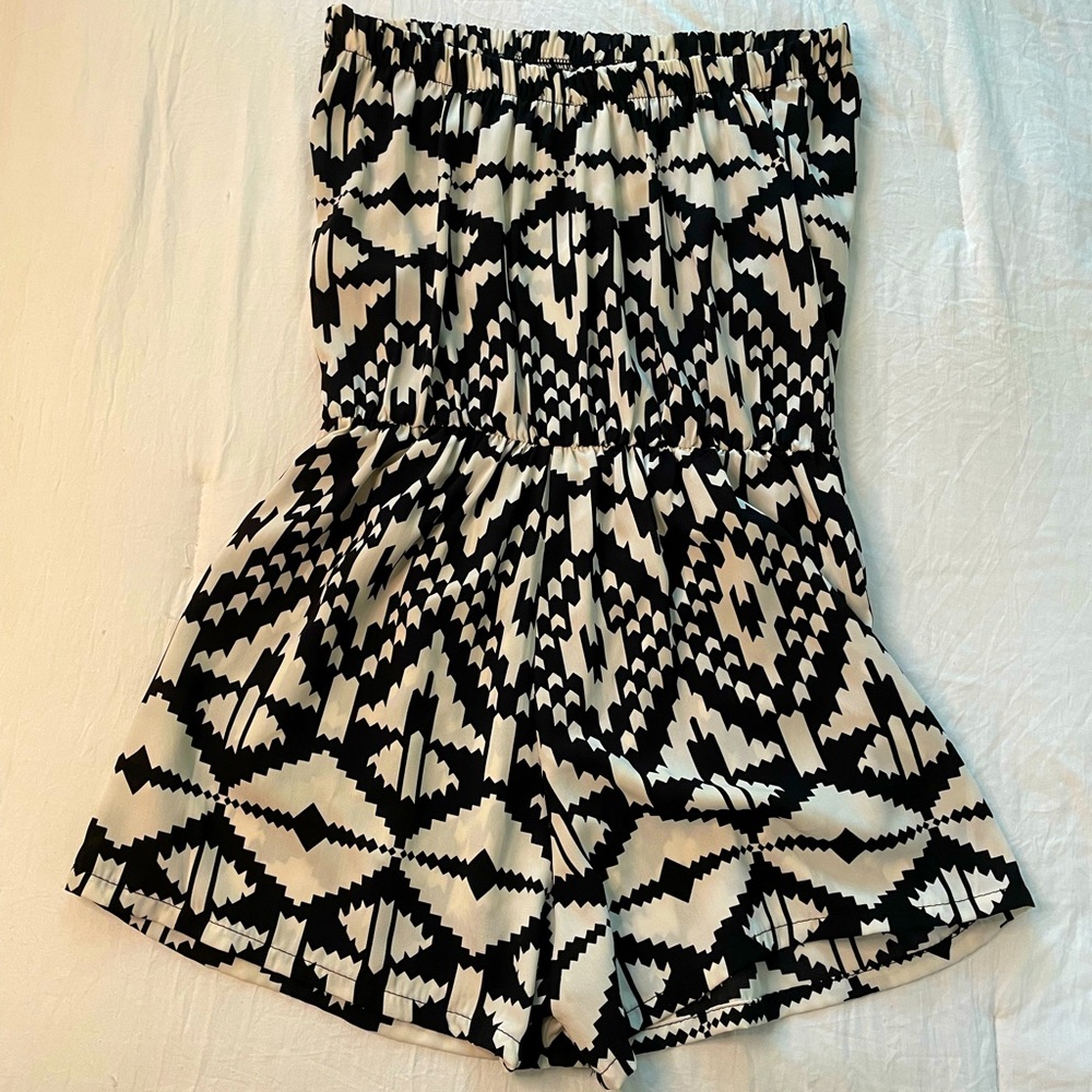 Off White and Black Tribal Print Strapless Romper Women Medium